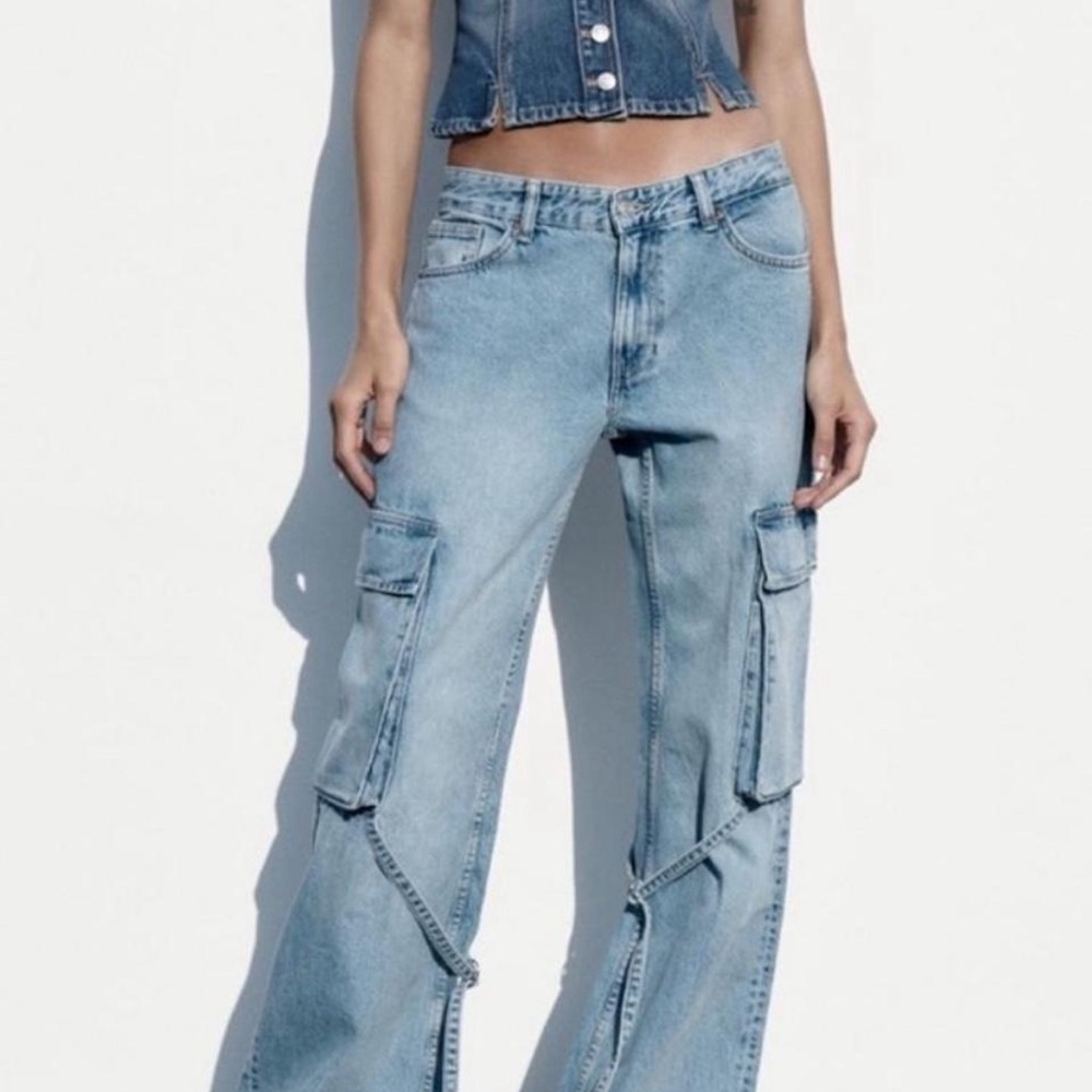 Zara TRF Mid-rise Cargo Jeans